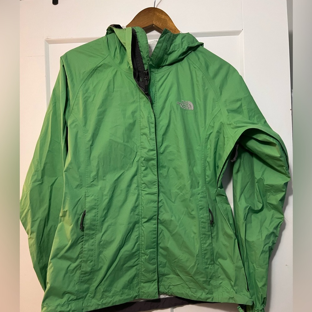The North Face Vibrant Green Lightweight Rain Jacket Women’s S